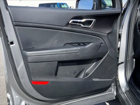 Used 2024 Kia Sportage EX image 22