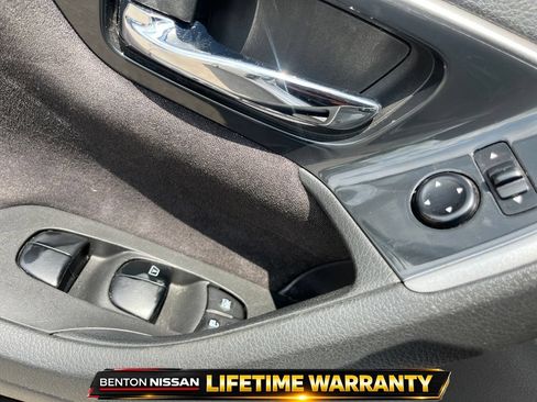 Used 2013 Nissan Altima 2.5 SV FWD image 12