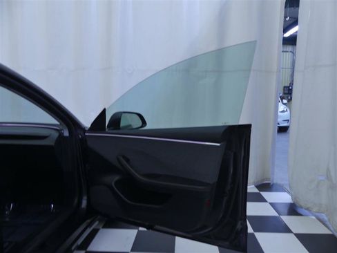 Used 2024 Tesla Model 3 Long Range RWD image 24