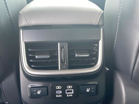 Used 2024 Subaru Outback Limited AWD/4WD image 14