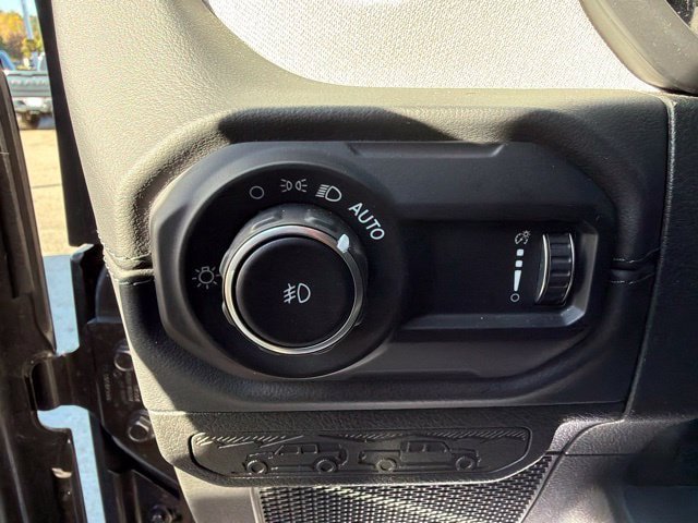 Used 2026 Jeep Wrangler Unlimited Sahara AWD/4WD image 18