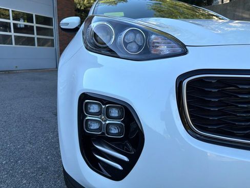 Used 2019 Kia Sportage EX w/ EX Sport Appearance Package AWD/4WD image 9