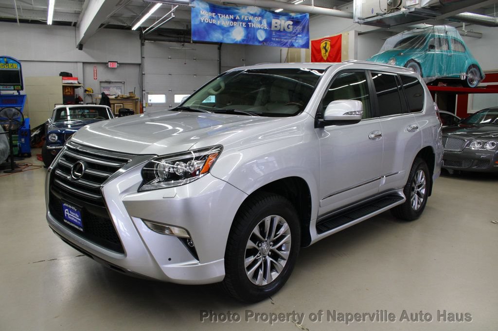 Used 2015 Lexus GX 460 Luxury w/ Preferred Accessory Package AWD/4WD image 3