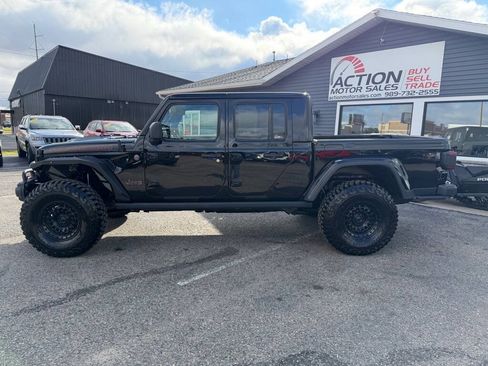 Used 2021 Jeep Gladiator Rubicon w/ Dual Top Group AWD/4WD image 2