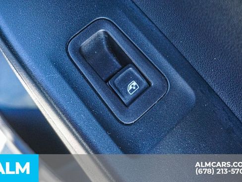 Used 2024 Volkswagen Taos S image 53