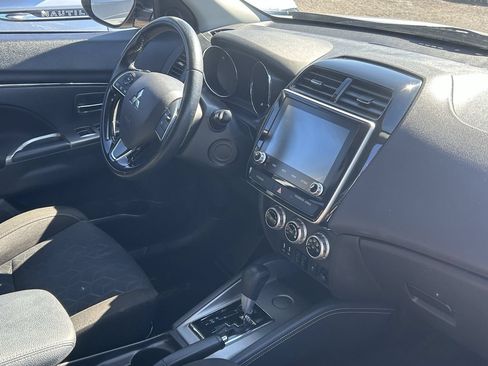 Used 2021 Mitsubishi Outlander Sport SE FWD image 8