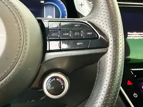 Certified 2024 Maserati Grecale GT image 38