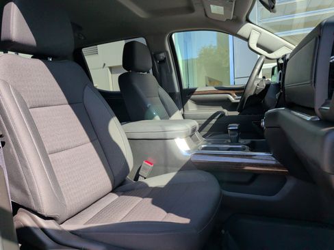 Used 2024 GMC Sierra 1500 Elevation w/ Preferred Package image 30