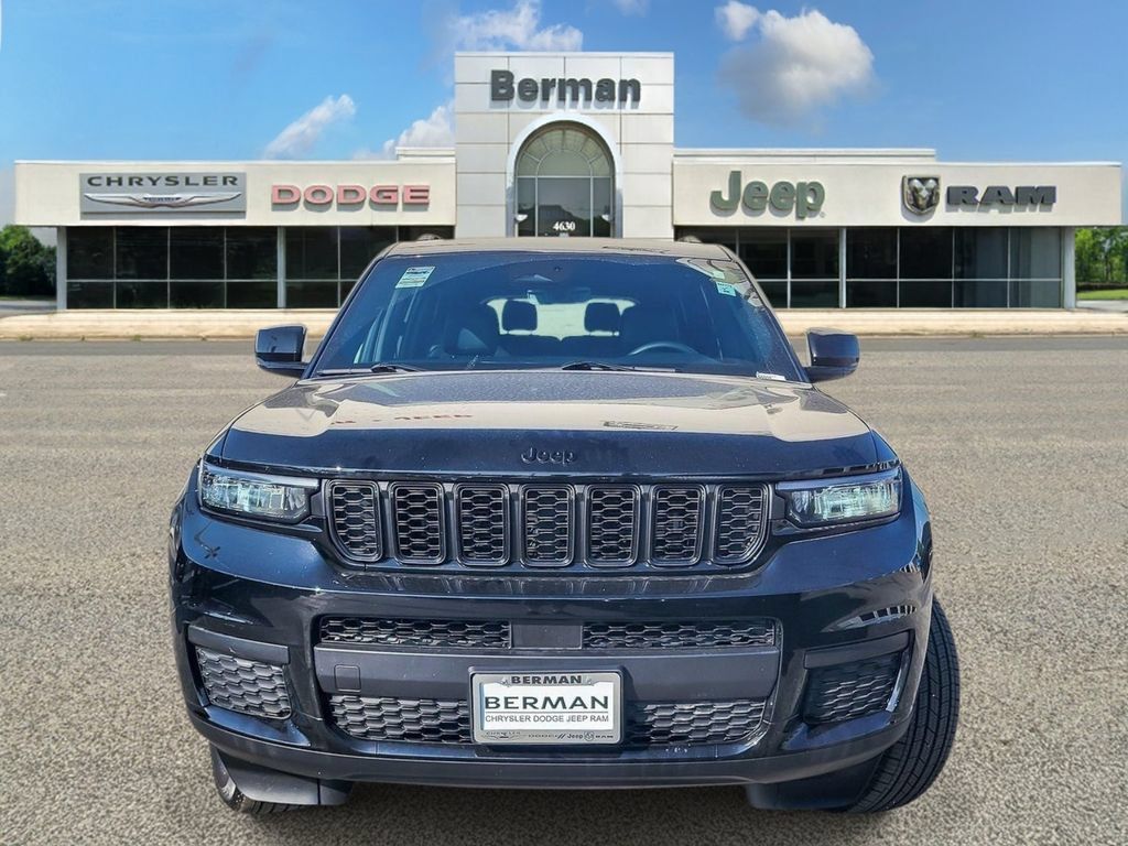 Certified 2025 Jeep Grand Cherokee L Laredo AWD/4WD image 6