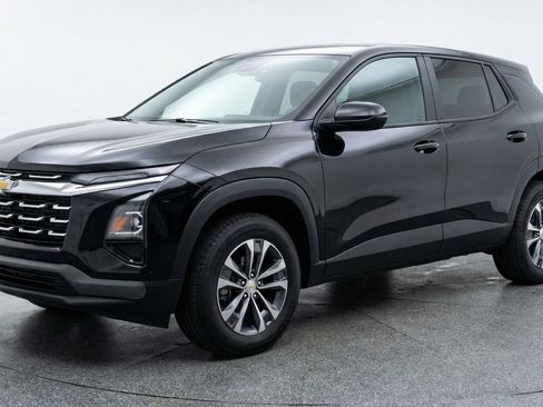 Used 2025 Chevrolet Equinox LT image 3