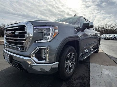 Used 2021 GMC Sierra 1500 SLT w/ Driver Alert Package I image 9