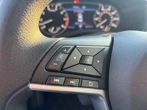 Used 2025 Nissan Altima 2.5 SV image 25