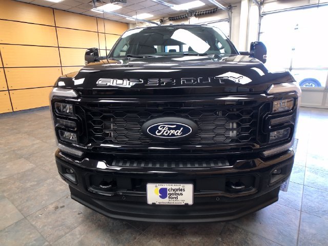 New 2027 Ford F350 Lariat w/ Black Appearance Package AWD/4WD image 2