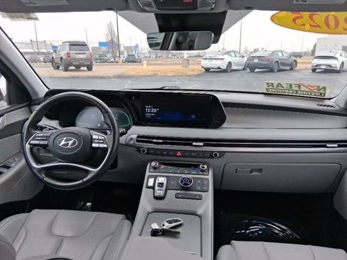 Used 2025 Hyundai Palisade SEL image 13
