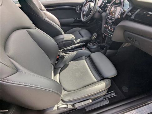 Used 2020 MINI Cooper S image 19