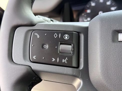 New 2026 Land Rover Defender 110 S AWD/4WD image 31