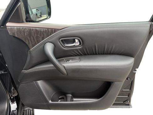 Used 2023 Nissan Armada Platinum w/ Captain's Chairs Package AWD/4WD image 28