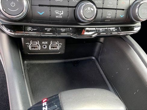 Used 2023 Dodge Durango GT AWD/4WD image 36