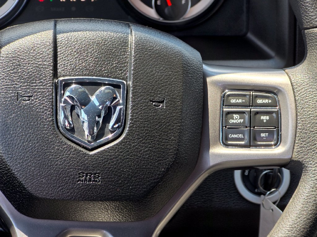 Used 2024 RAM 1500 Warlock AWD/4WD image 16