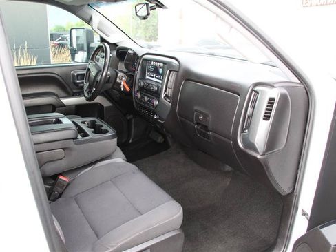 Used 2018 Chevrolet Silverado 2500 LT w/ LT Fleet Convenience Package AWD/4WD image 11