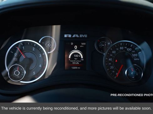 Used 2024 RAM 2500 Tradesman w/ Chrome Appearance Group image 16