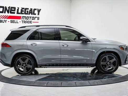 Used 2024 Mercedes-Benz GLE 450 4MATIC image 5