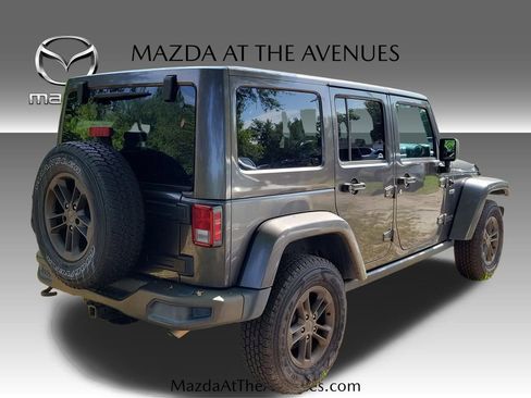 Used 2016 Jeep Wrangler Unlimited Sahara AWD/4WD image 17