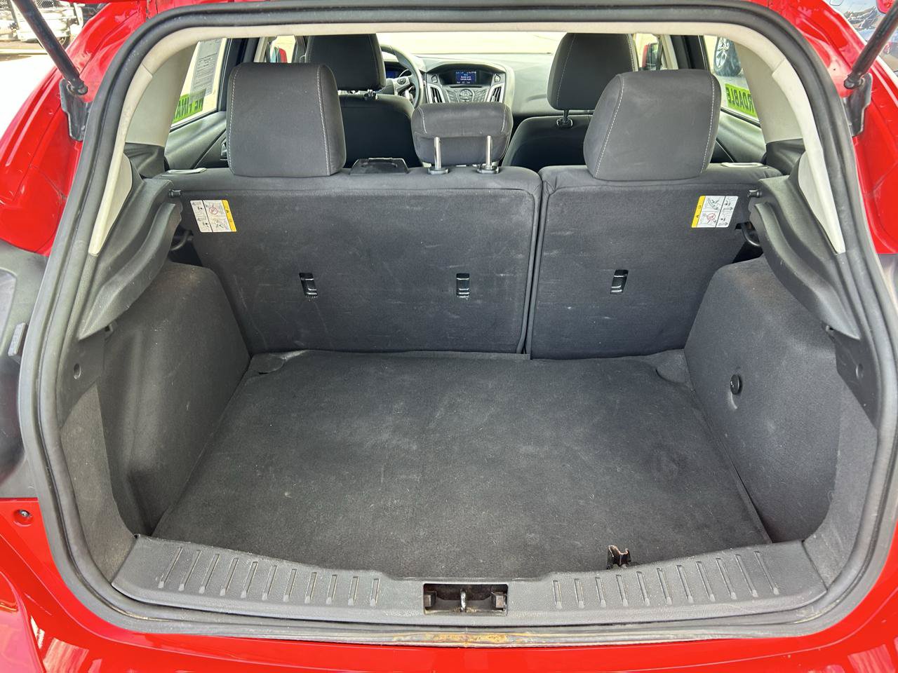 Used 2013 Ford Focus SE FWD image 17