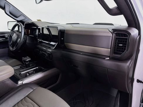 Used 2025 Chevrolet Silverado 1500 ZR2 AWD/4WD image 27