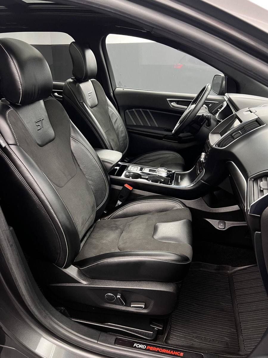 Used 2019 Ford Edge ST w/ Equipment Group 401A AWD/4WD image 28