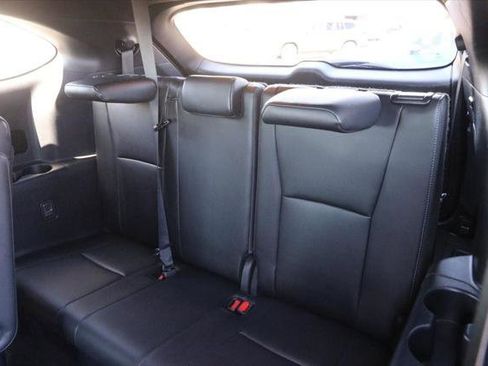 Certified 2024 Toyota Highlander XSE image 12