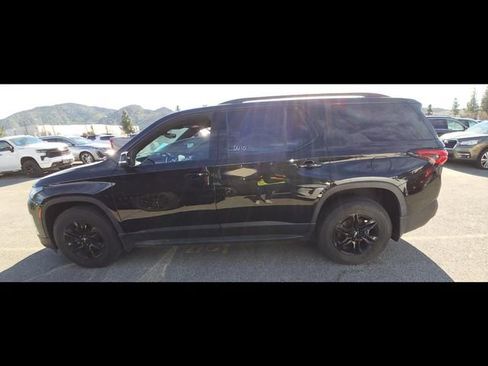 Used 2023 Chevrolet Traverse LT image 5