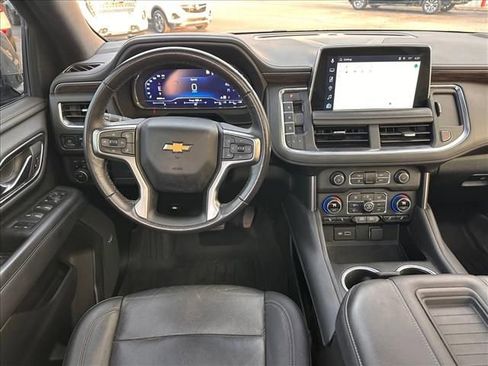 Used 2022 Chevrolet Tahoe LT w/ Luxury Package image 18