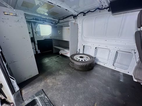 Used 2022 Ford Transit 250 Low Roof AWD image 25