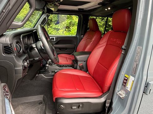 Used 2024 Jeep Wrangler Unlimited Rubicon 392 AWD/4WD image 12
