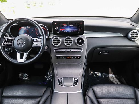 Used 2020 Mercedes-Benz GLC 300 image 16