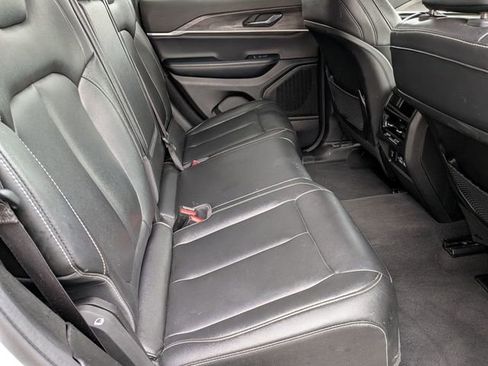 Certified 2024 Jeep Grand Cherokee Limited AWD/4WD image 34