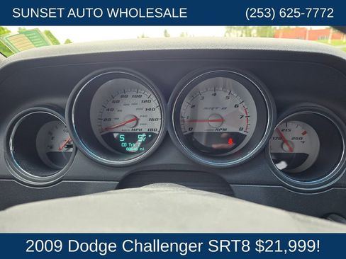 Used 2009 Dodge Challenger SRT8 RWD image 29