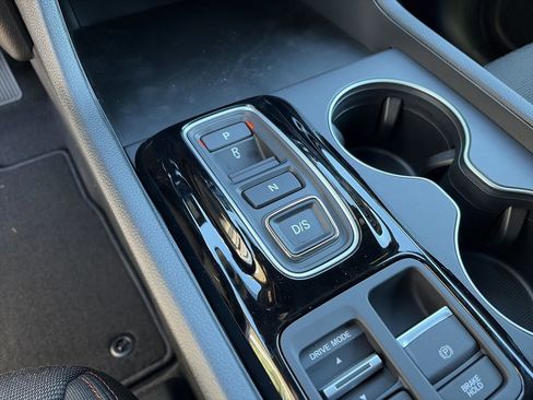 New 2026 Honda Pilot Sport image 17