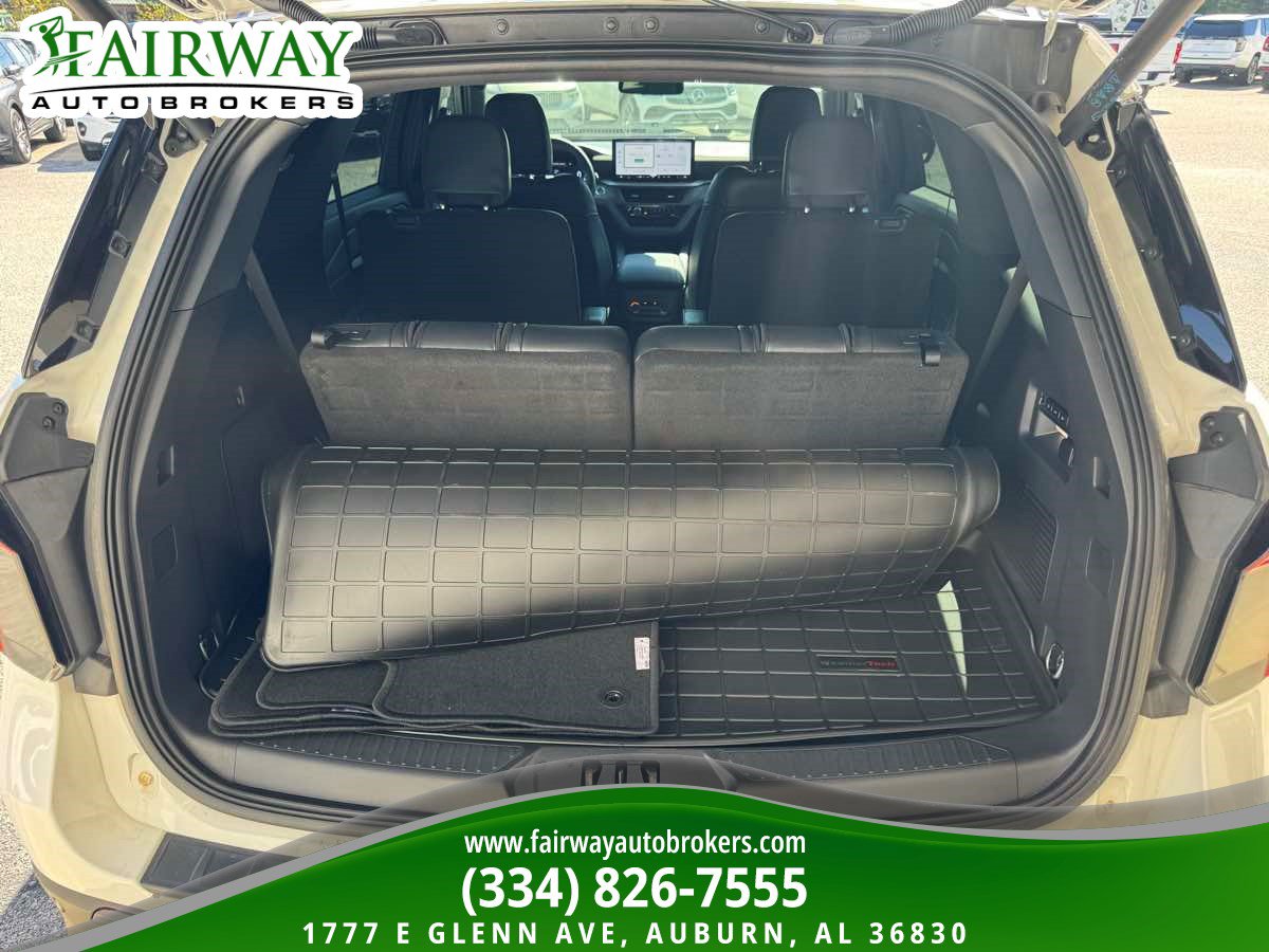 Used 2025 Ford Explorer ST w/ Sun And Sound Package AWD/4WD image 29