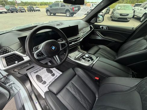 Used 2025 BMW X5 M60i AWD/4WD image 6