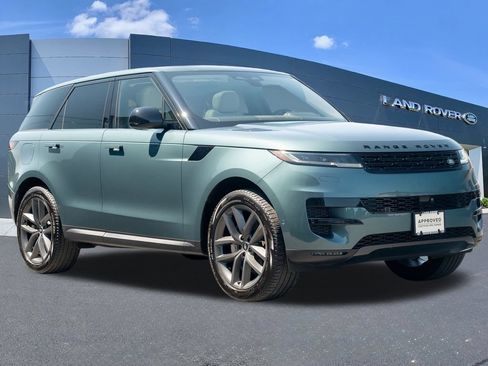 Used 2024 Land Rover Range Rover Sport SE AWD/4WD image 3