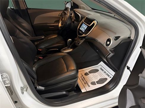 Used 2020 Chevrolet Sonic Premier image 15