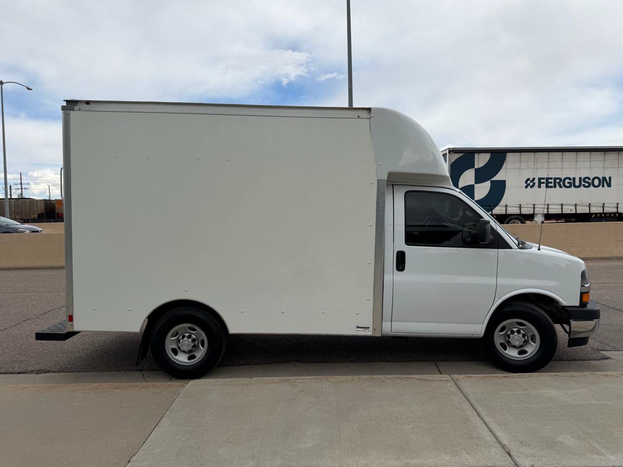 Used 2019 Chevrolet Express 3500 w/ Power Convenience Package RWD image 6