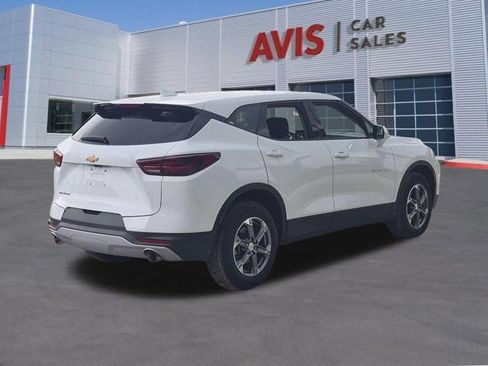 Used 2025 Chevrolet Blazer LT FWD image 6