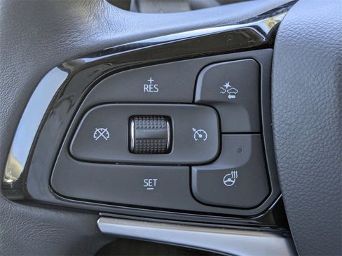 Used 2023 Buick Enclave Essence w/ Experience Buick Package image 28