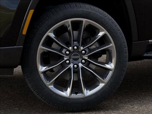 New 2025 Jeep Wagoneer Series II w/ Premium Group I AWD/4WD image 8