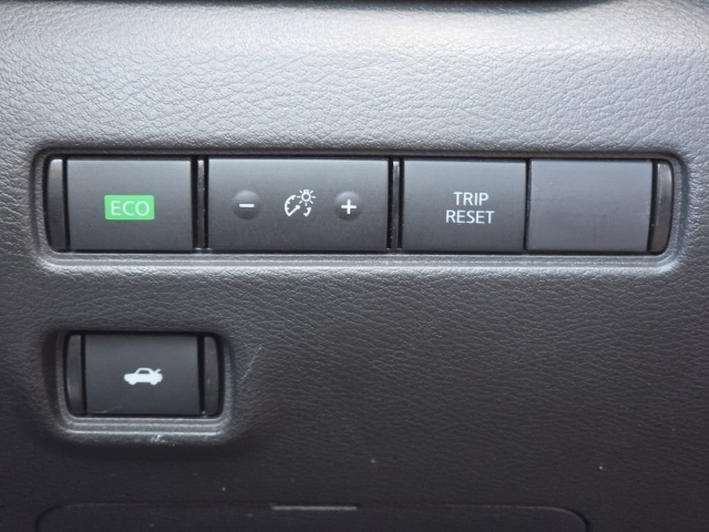 Used 2024 Nissan Sentra SR FWD image 12