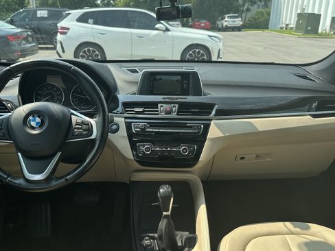 Used 2017 BMW X1 xDrive28i AWD/4WD image 30