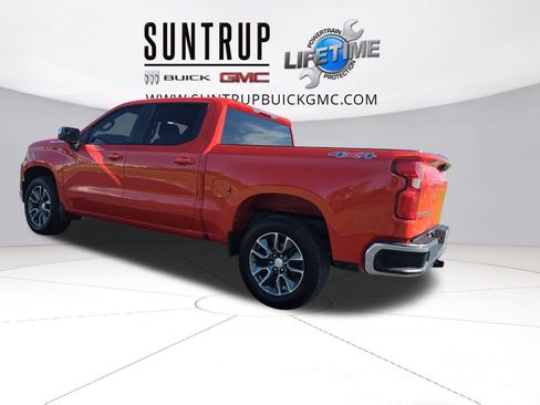 Used 2023 Chevrolet Silverado 1500 LT image 3
